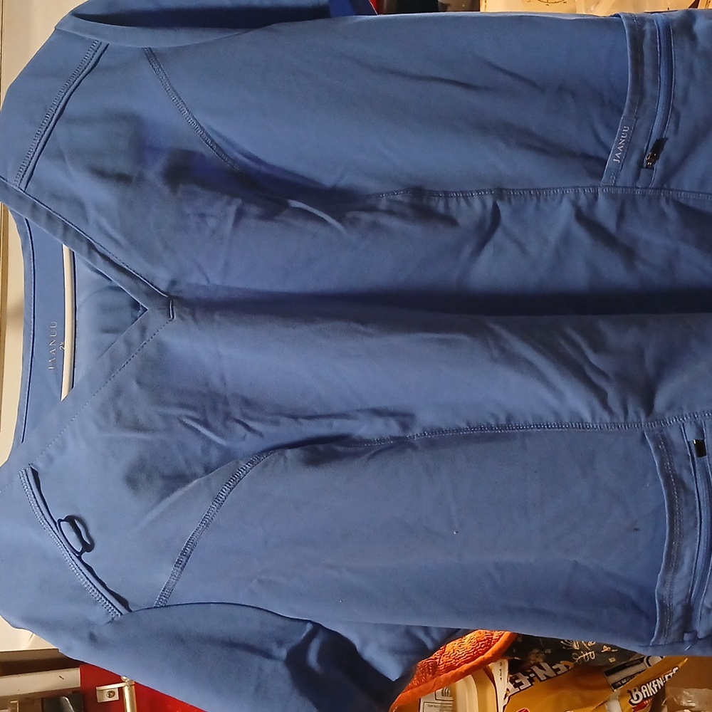 Womans 2XL Scrub Shirt- By: Jaanuu, Like New.